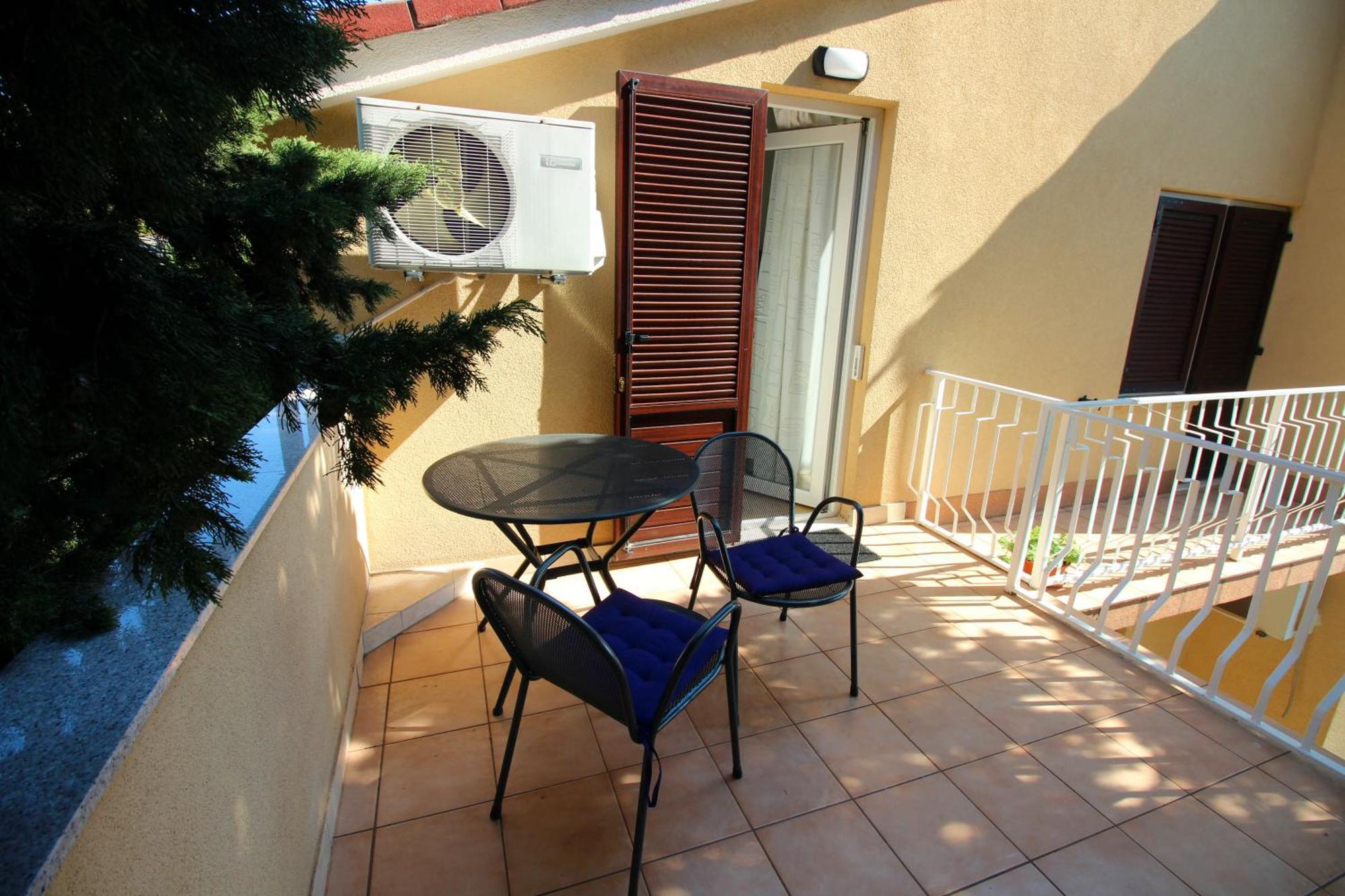 Apartment Studio Olga Novi Vinodolski Εξωτερικό φωτογραφία